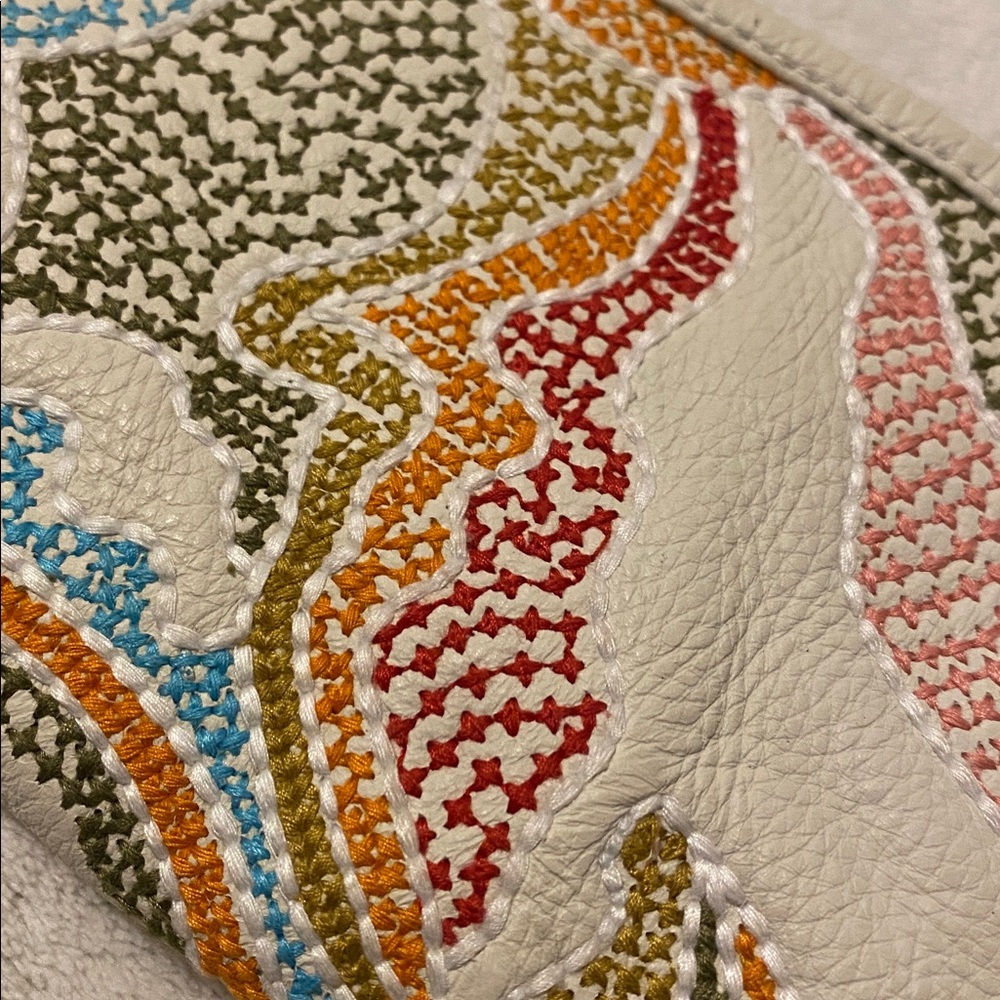 Free People Leather Embroidered Spellbound Wallet.Like New! Size 8 1/4” x 4 1/2” - Picture 4 of 12